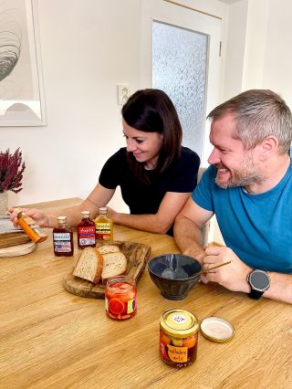 Když se shodnete, že nejlepší plán na večer je — něco pálivého od Chillimatu 🌶️😉 #chilli #love #happyliving #saturday...