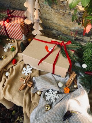 🎁 Hledáš dárky, které opravdu potěší celou rodinu? Máme je! 🥩 XXL Labužník pro tátu – protože on nikdy nemá dost masa. 🍯...